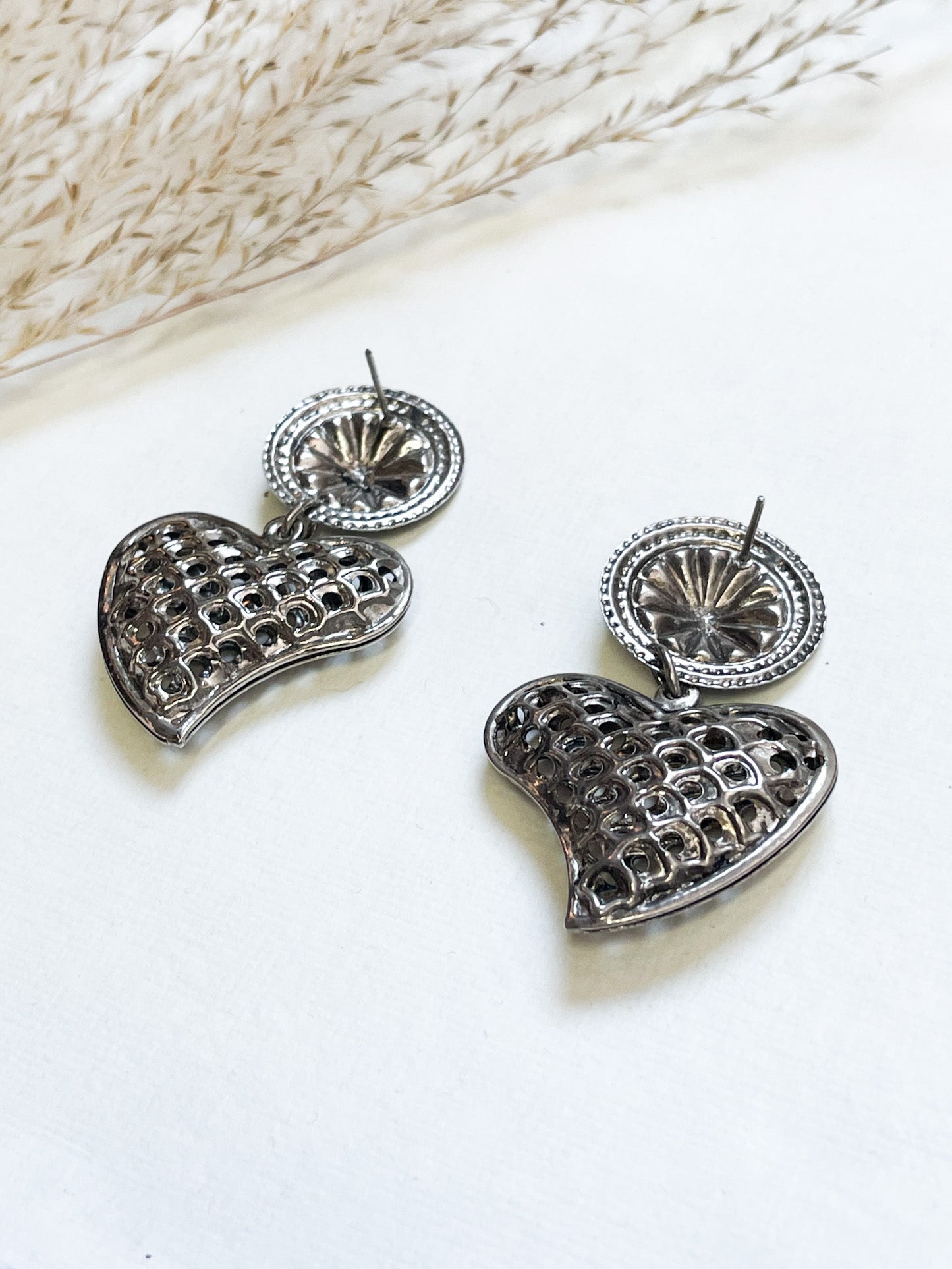 Vintage Puff Heart Stud Earrings