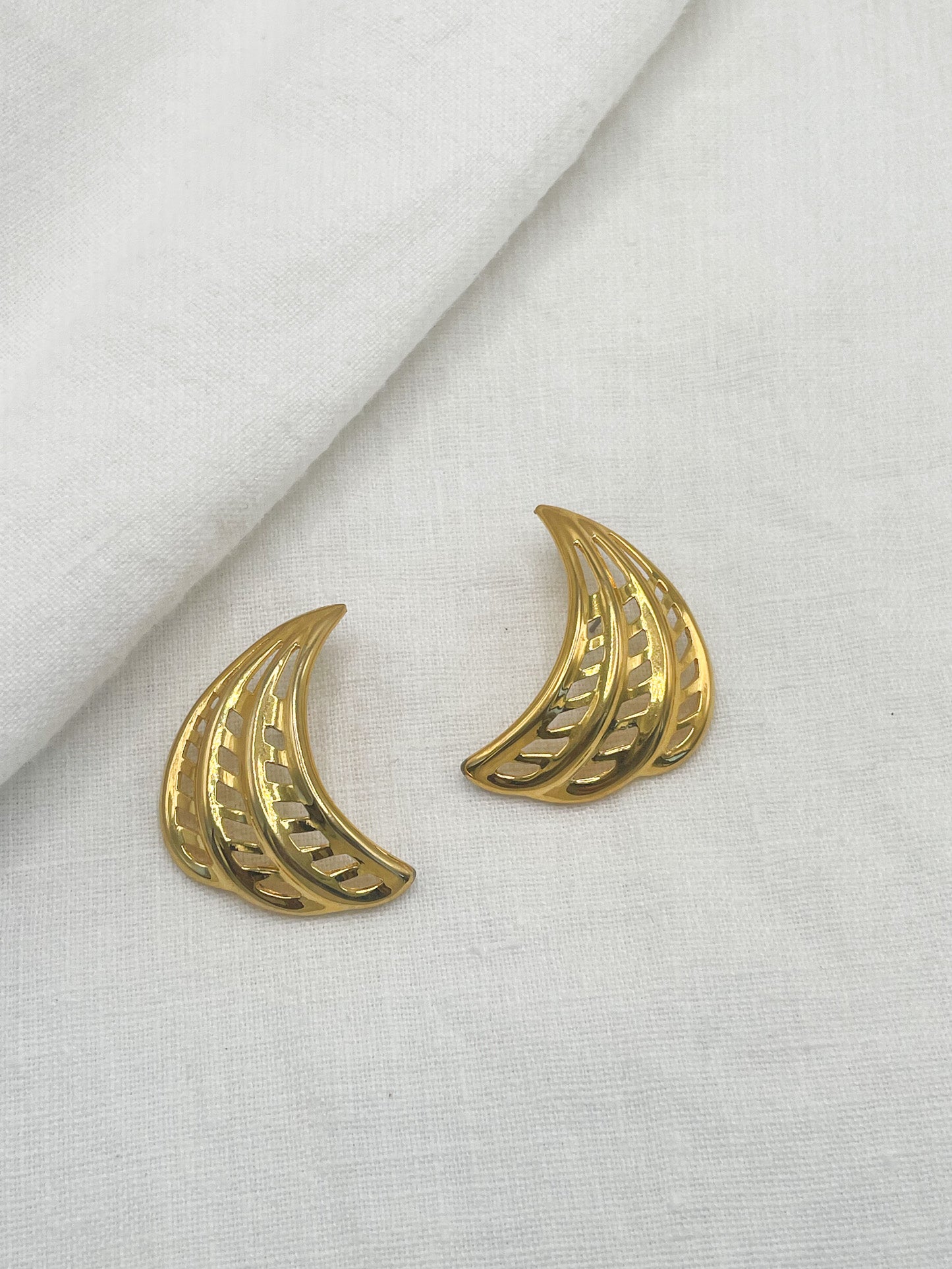 Vintage Gold Fan Studs