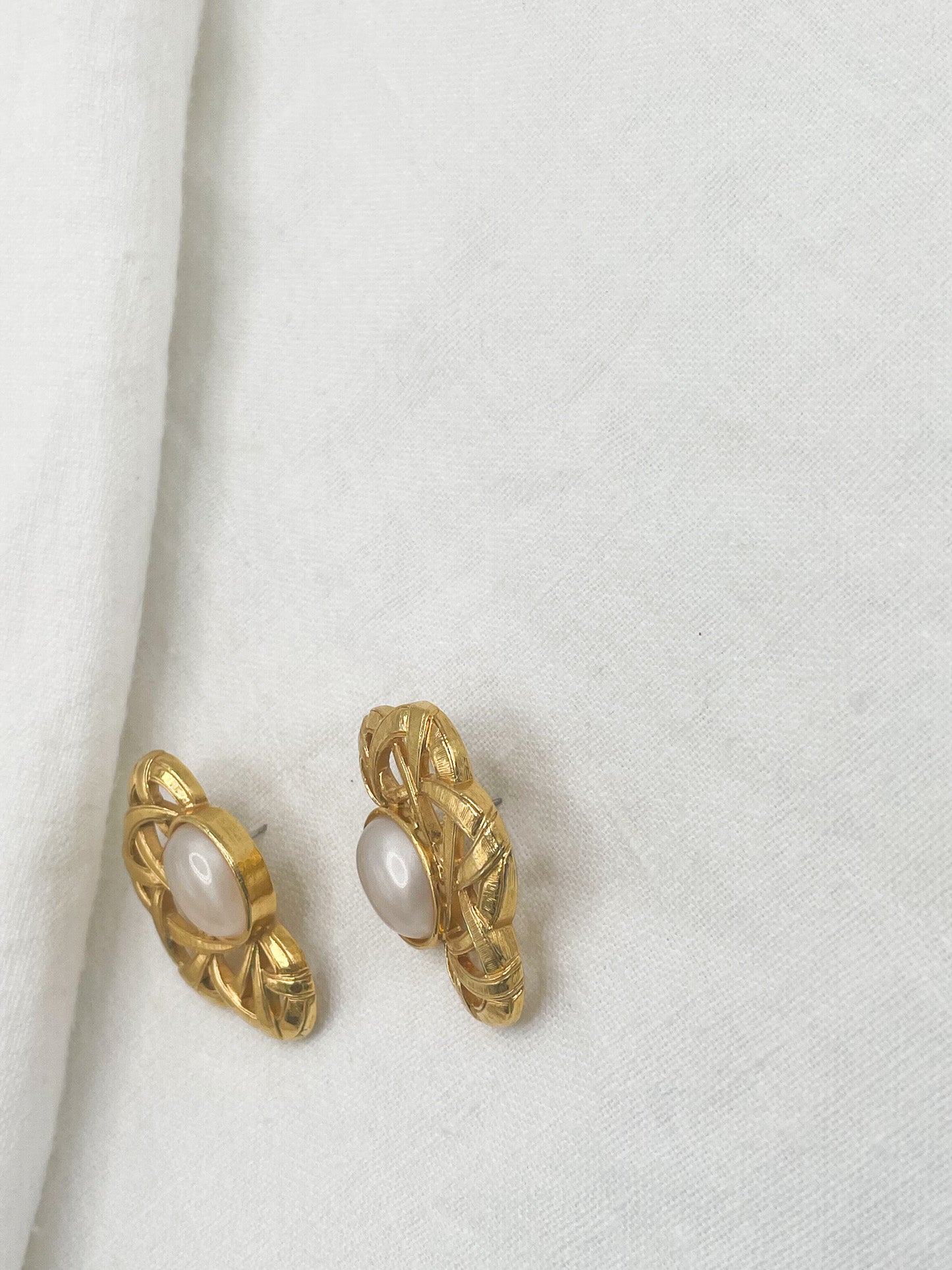 Vintage Gold Stud Earrings with Faux Pearls